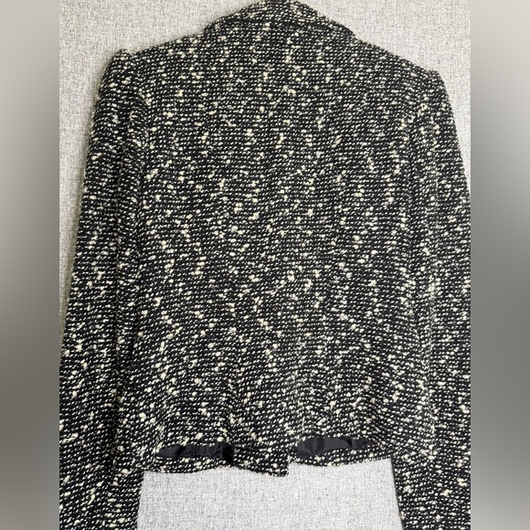 Newport News Black and Ivory Pebbled Tweed Wool Blend Blazer Size 6 - Picture 5 of 7